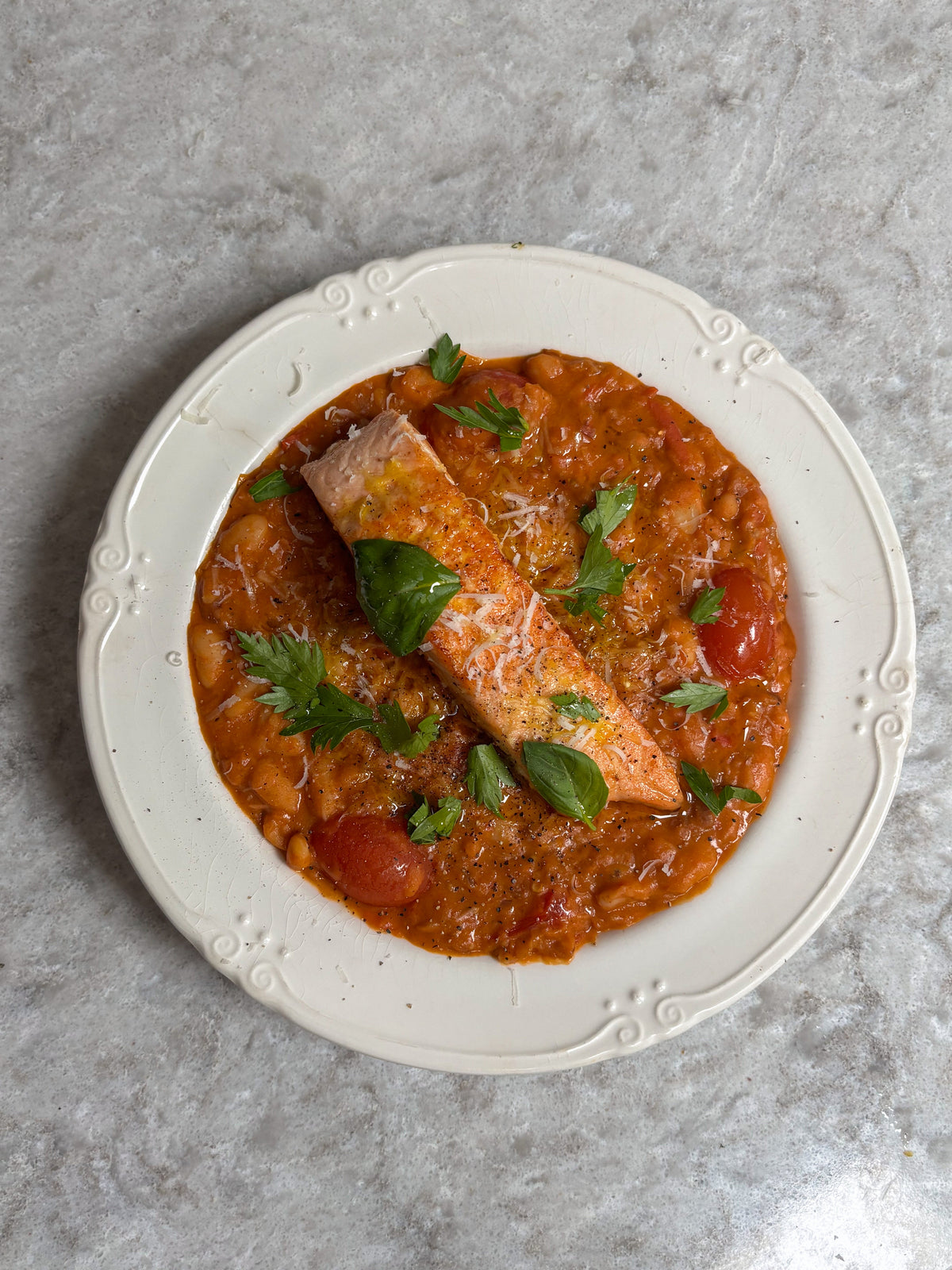 Creamy Tomato Beans with Flaky Salmon Fillet Creamy Tomato Beans with Flaky Salmon Fillet
