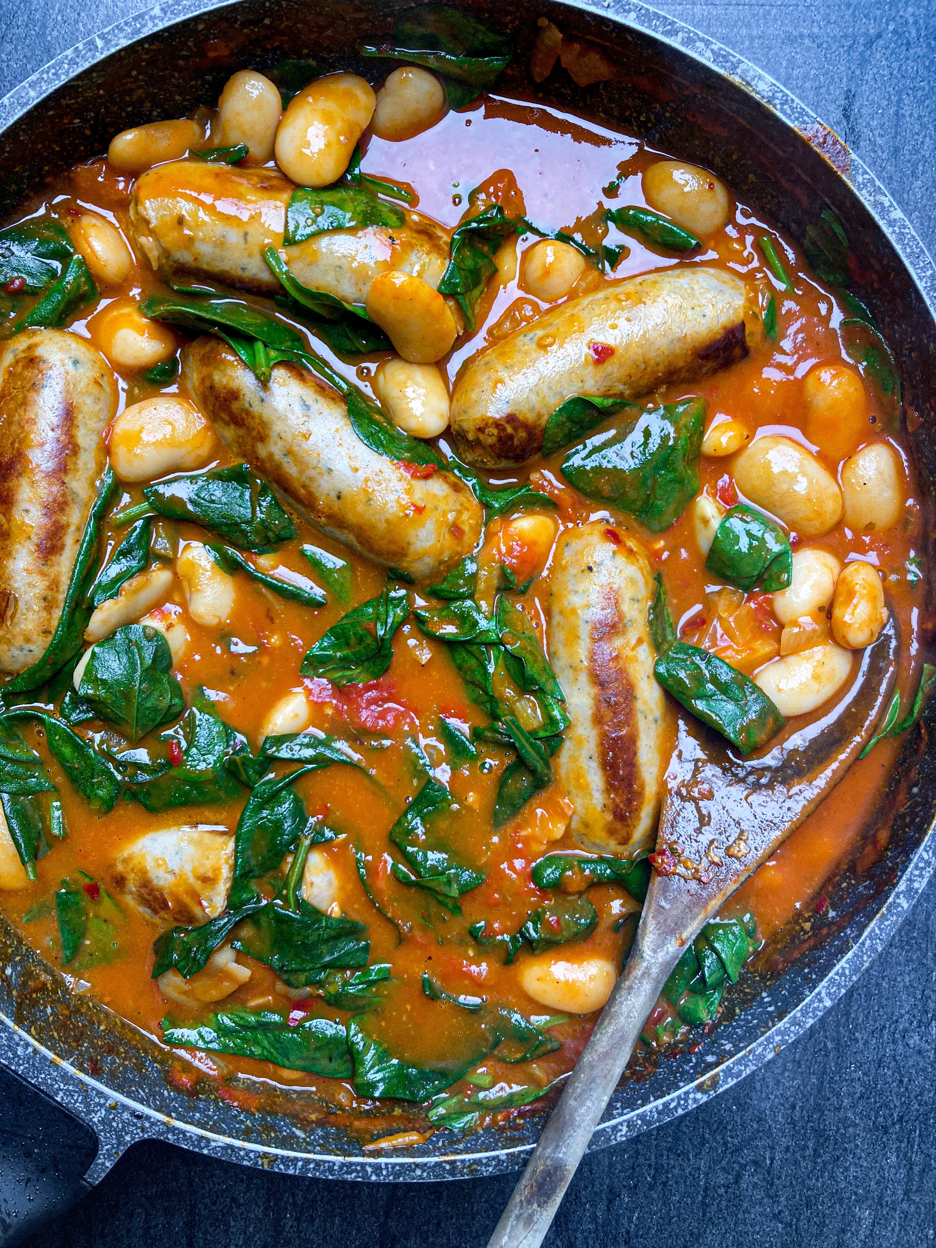 beans_recipe_sausages_spicy_harissa_butter beans_bold bean co_queen butter beans_gigantes_haricot beans_cannelini beans_casserole_stew_winter warmer_jane lovett_deliciously simple_uk