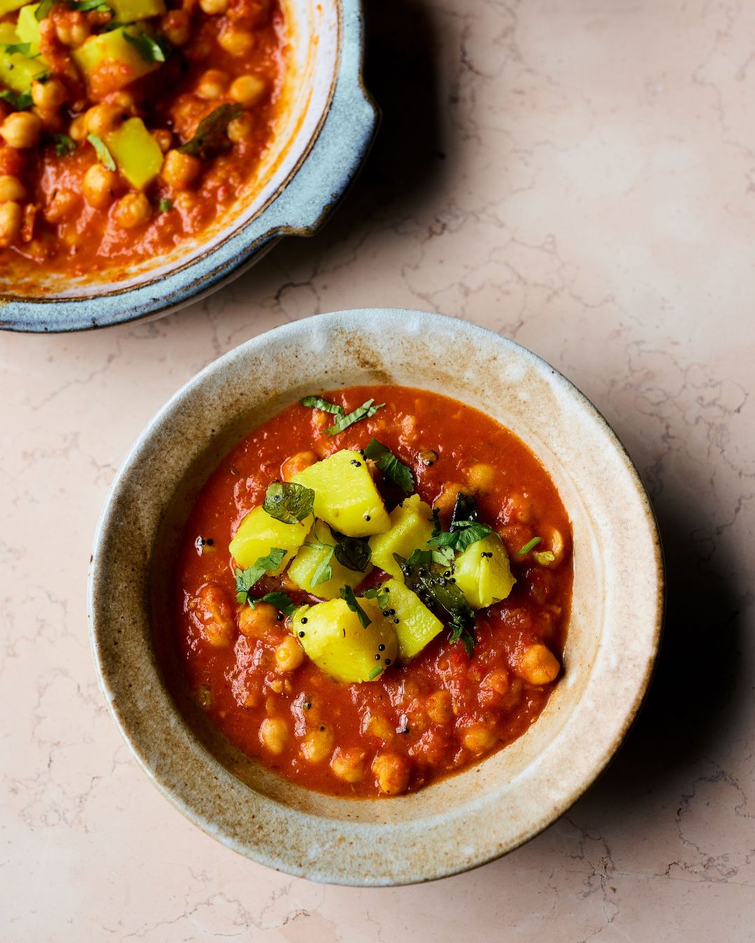Hot Sauce Chickpeas with Turmeric Potatoes Hot Sauce Chickpeas with Turmeric Potatoes