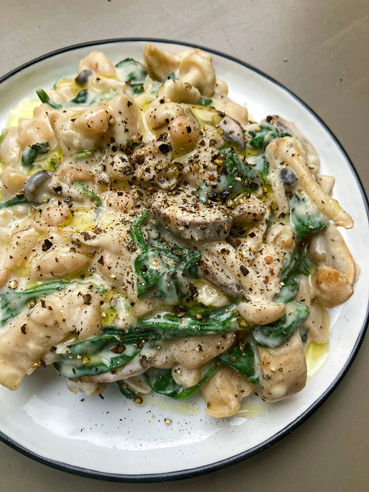  beans-recipe-creamy-mushroom-spinach-beans-boldbeanco 