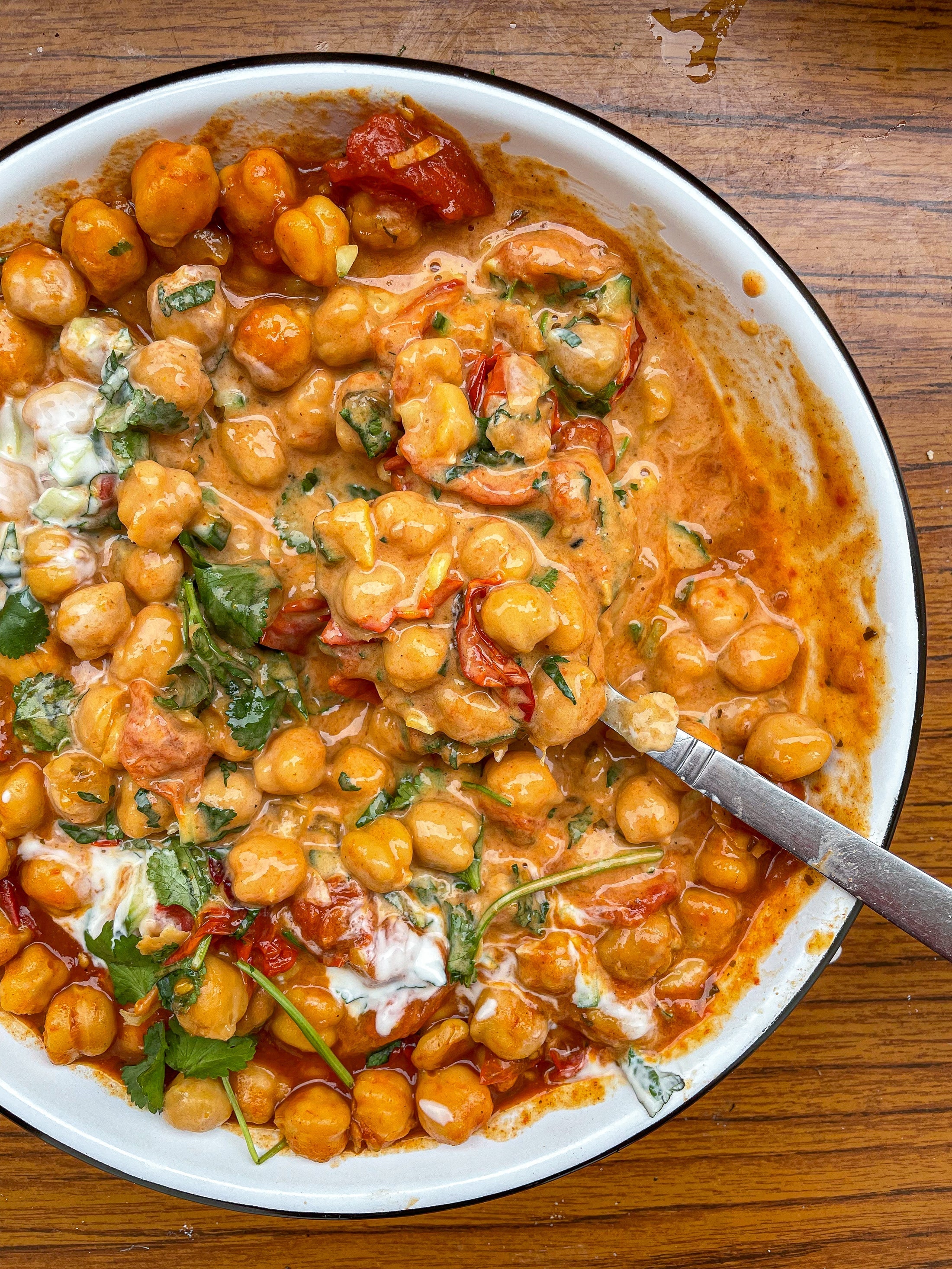 speedy-tikka-chickpeas-mint-raita-boldbeanco-queenchickpeas