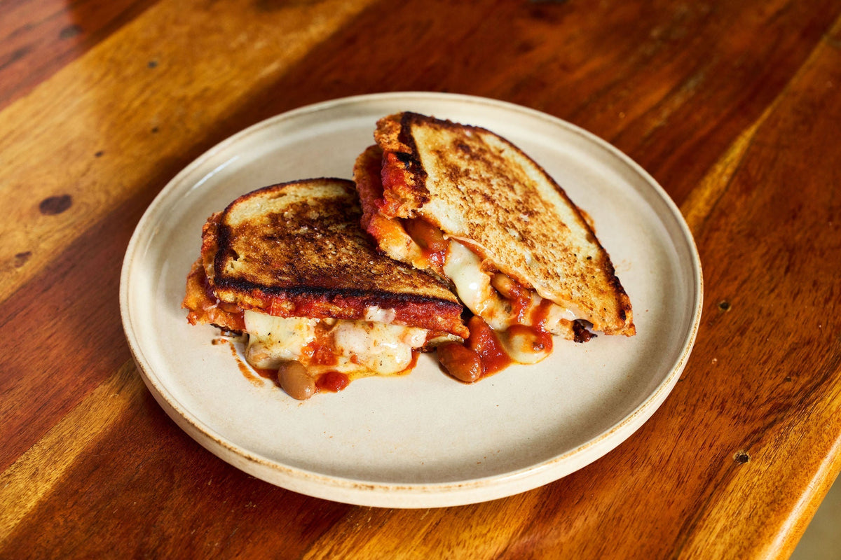  De ultieme cheesy Baked Bean tosti 