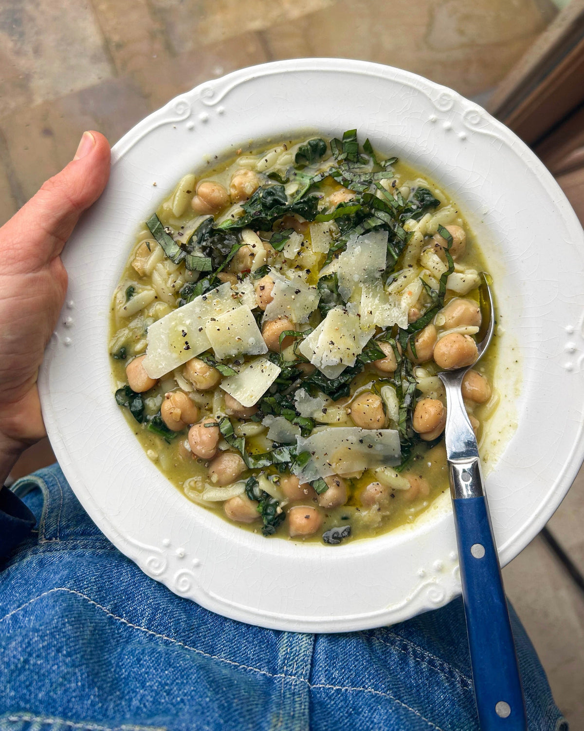 bean-recipe-lemon-chickpea-pesto-orzo-broth-boldbeanco 