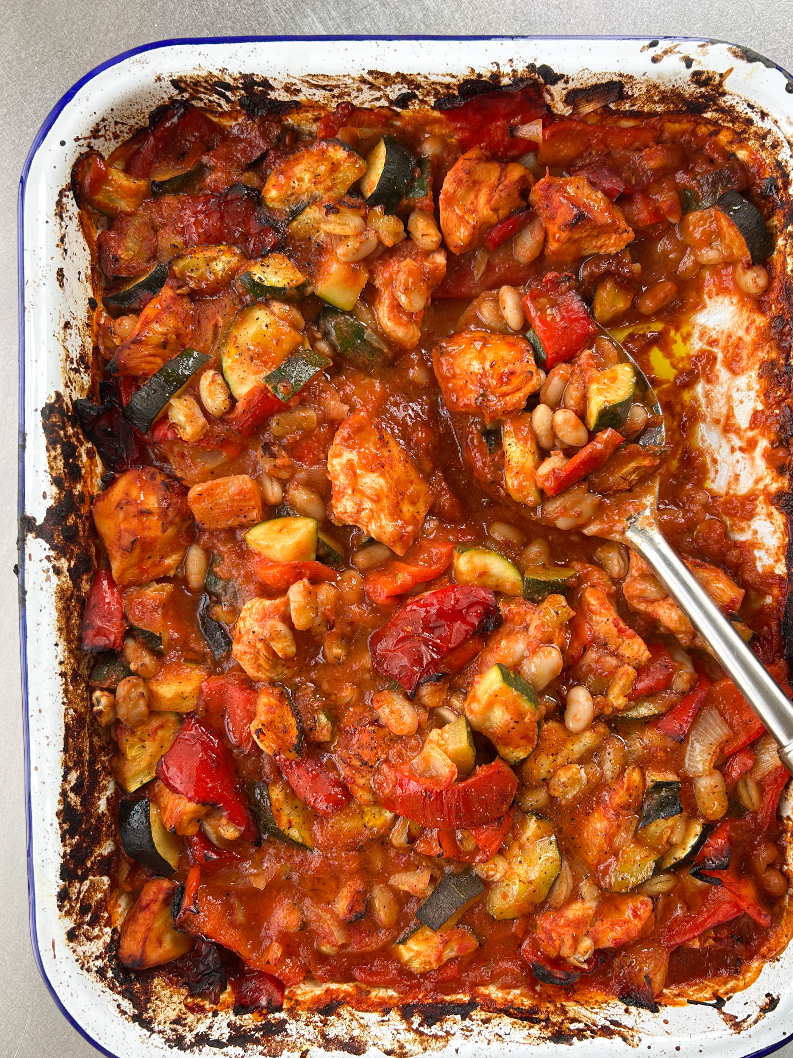 bean-recipe-one-pot-chicken-vegetable-cannellini-bean-bake-boldbeanco